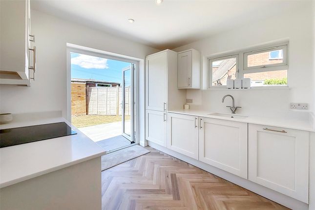 13, Horsham Road, West Sussex photo 3