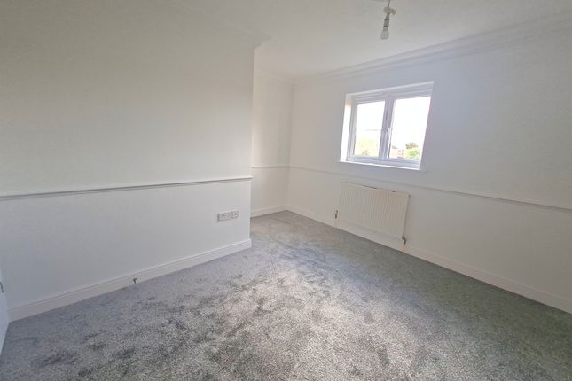 14, Knights Mews, Peterborough photo 4