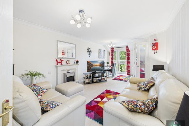 53, Millfield Court, Ifield photo 2