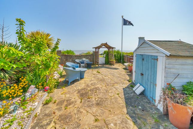 Town house for sale in Green Lane, Walton On The Naze