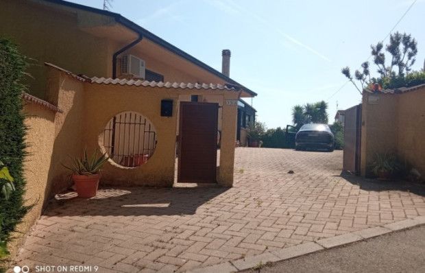 Detached house for sale in Pescara, Collecorvino, Abruzzo, Pe65010