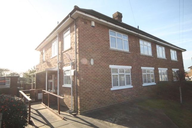Thumbnail Flat for sale in Balmoral Road, Cleethorpes