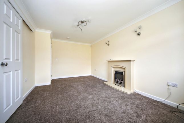 38 Salesbury Way, Wigan photo 2