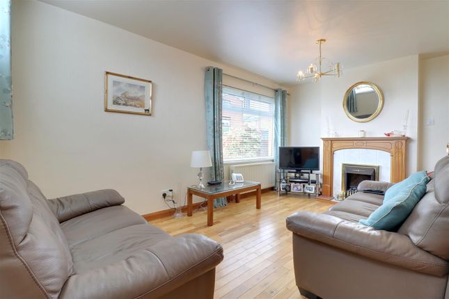8, Fir Drive, Newtownards photo 3