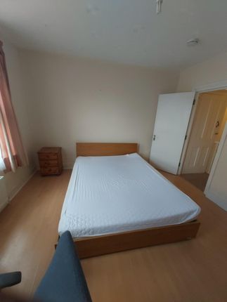 Thumbnail Shared accommodation to rent in James Street, Gillingham, Kent