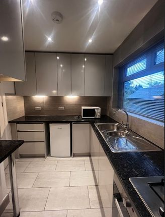 1 Berekly Court, Neasden Lane, London photo 2