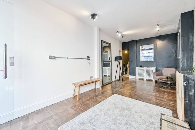 Thumbnail Terraced house for sale in Sclater Street, Brick Lane, London