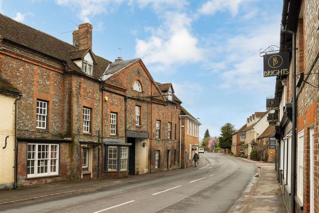 Town house for sale in High Street, Nettlebed, Henley-On-Thames