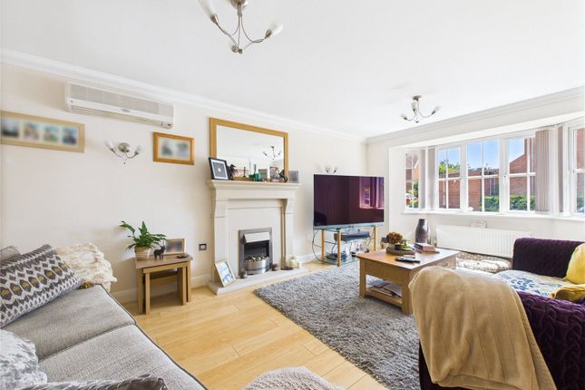 7, Mayhew Road, Woodbridge photo 2