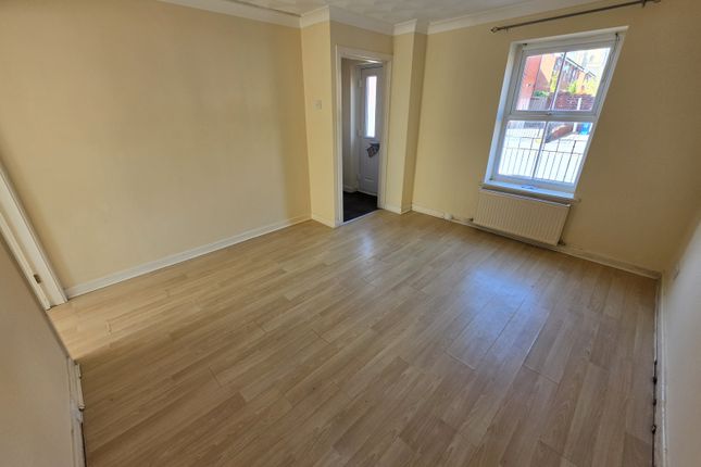 27 Mytton Street, Hulme, MANCHESTER photo 2