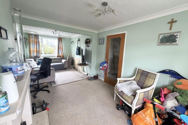 87, Chiltern Road, Derbyshire photo 3