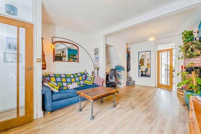 11, Asgog Street, Cardiff photo 2