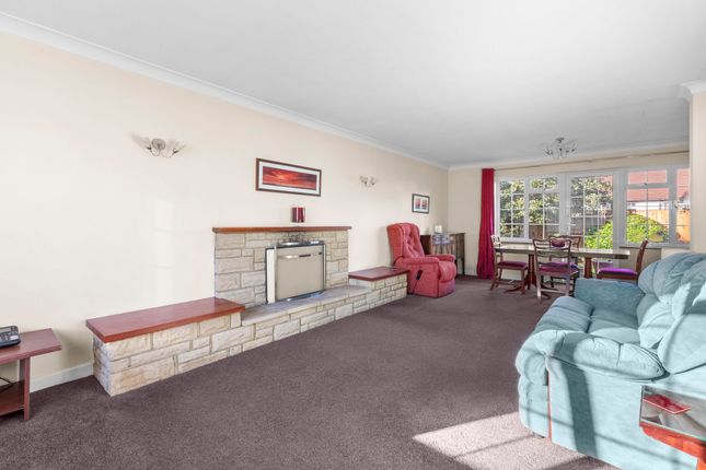 11a Woodside Avenue, High Wycombe photo 2