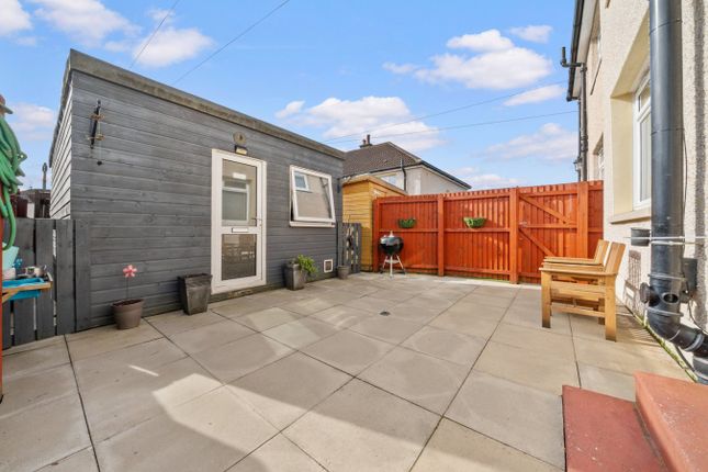 37, Bruart Avenue, Larbert photo 3