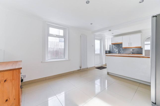 2-bed flat on Portland Road, South Norwood, £350,000