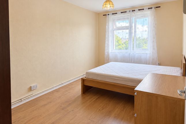 ASPINDEN ROAD, LONDON photo 2