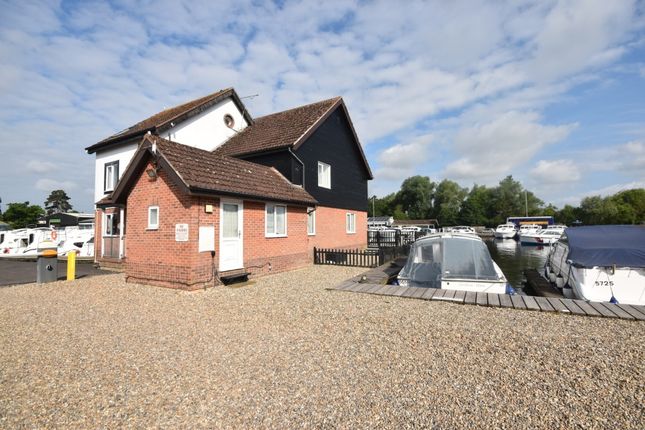 18, Staitheway Road, Wroxham photo 5