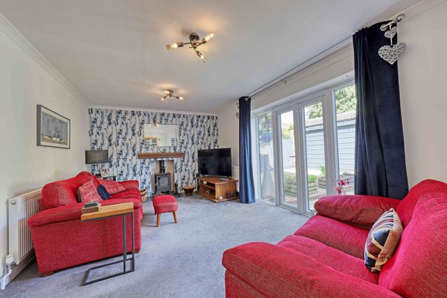57 Hemsdale, Maidenhead photo 2