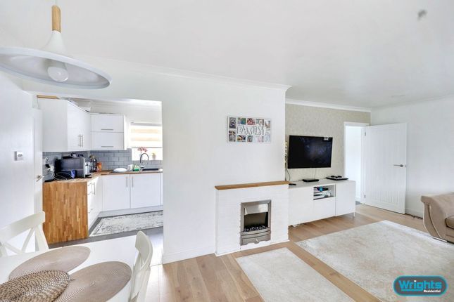6, Talbot Road, Trowbridge photo 2