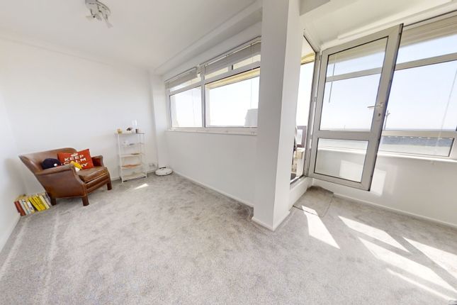 Flat 16 , Berriedale House, 251-255 Kingsway, Hove photo 5