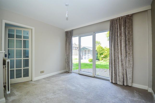 146, Queen Elizabeth Drive, Normanton photo 4