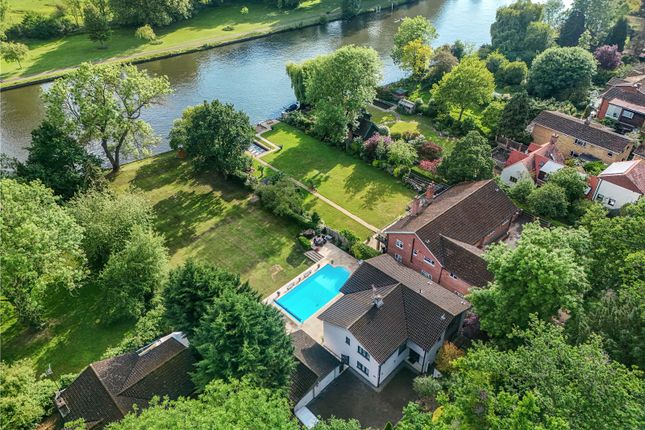 5-bed detached on The Willows,, The Warren, Reading, £1,875,000