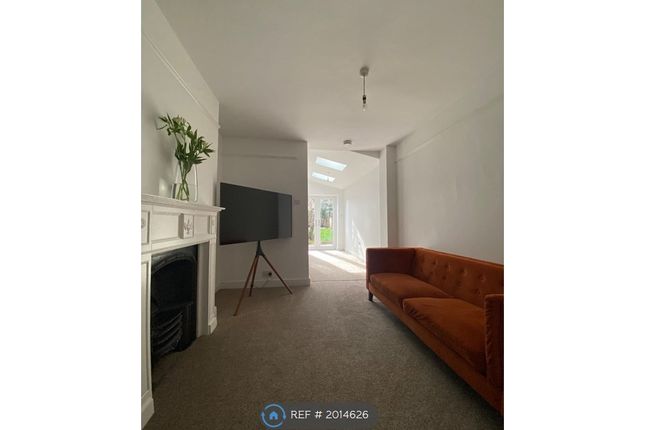 Thumbnail Semi-detached house to rent in Locarno Road, Ipswich
