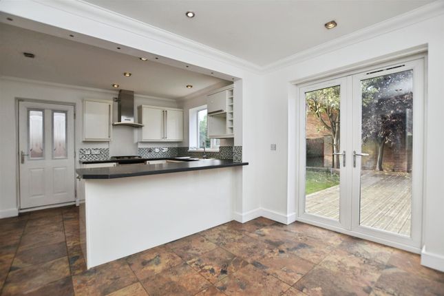 23, Cromwell Road, Hull photo 2