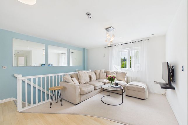 17 Kempley Close, Cheltenham photo 4
