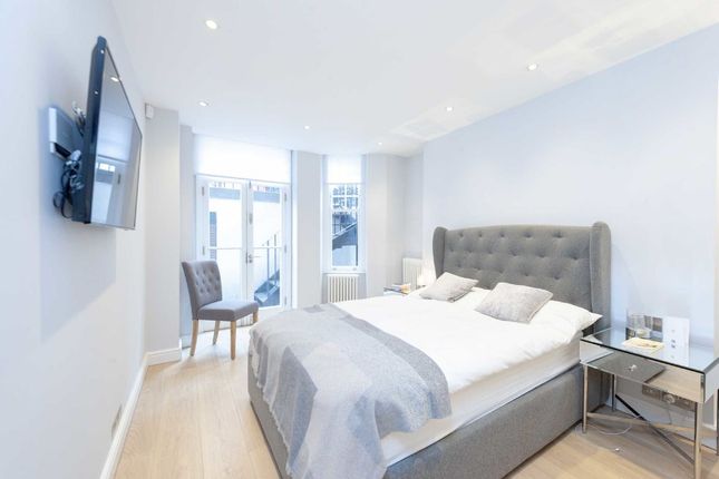 Flat to rent in Culford Gardens, London