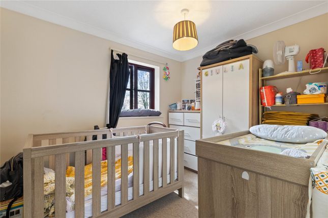 Flat for sale in Woodlands Lane, Chichester, West Sussex
