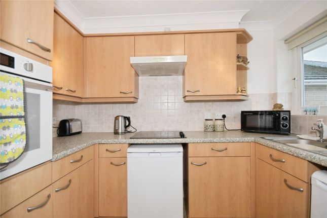 30, Stephenson Court, Chesterfield photo 4