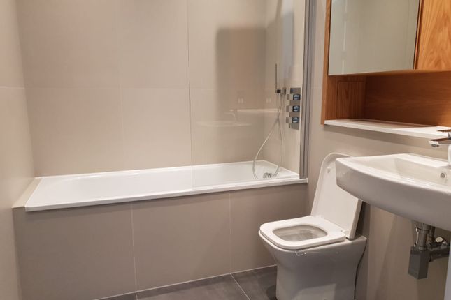 Flat for sale in Bath Road, Slough