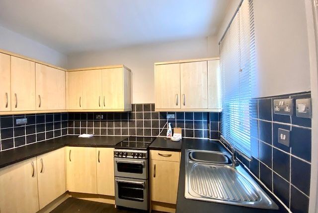 33, James Street, BARNSLEY photo 3