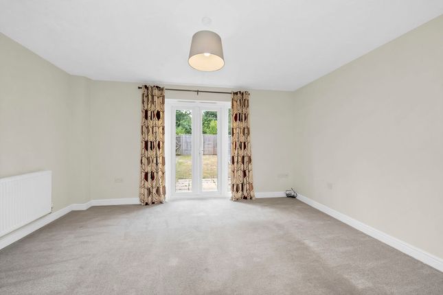 6, Frenesi Crescent, Bury St. Edmunds photo 4