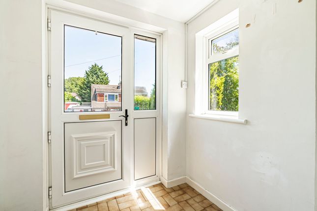 27 Ffordd Gerdinan, Pontypridd photo 4