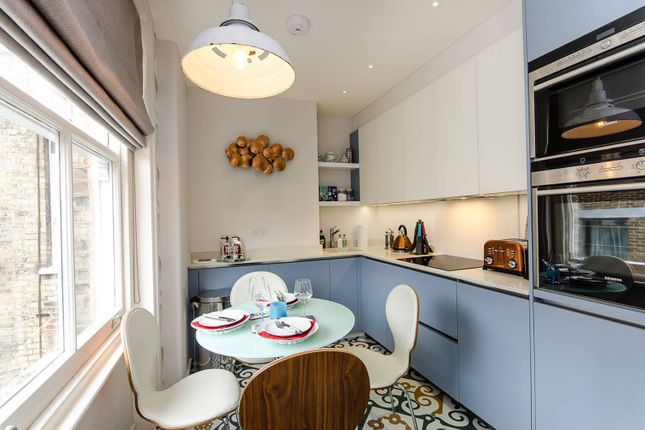 Flat to rent in Little Smith Street, Westminster, London