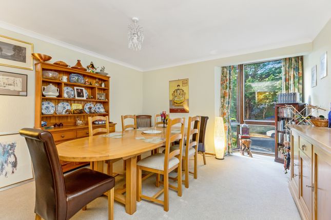 25, Oswald Court, Grange, Edinburgh photo 4