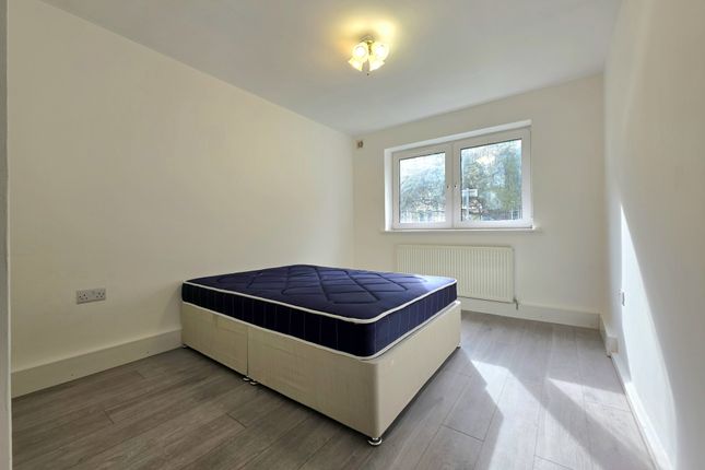 Flat 7, Strafford House, London photo 5