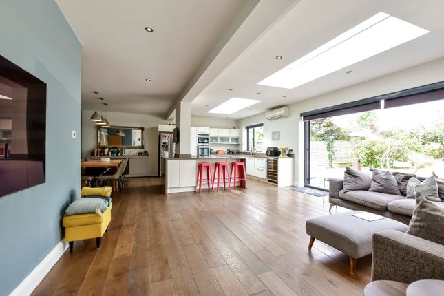 20, Marlborough Avenue, Ruislip photo 3