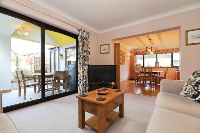 38, Wollescote Road, Stourbridge photo 3