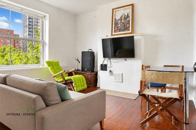 Flat 58, London photo 4