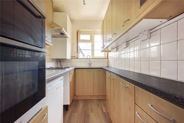 21, Walpole Court, Twickenham photo 4