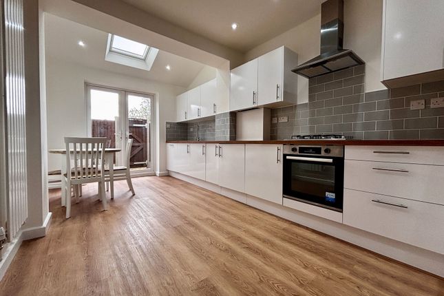 31, Sun Street, Swadlincote photo 3