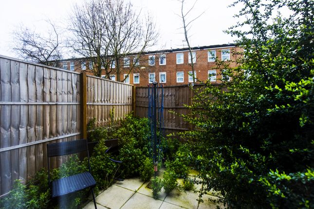 Terraced house to rent in 4 Double Bed Townhouse, Lyneham Walk, Hackney, London