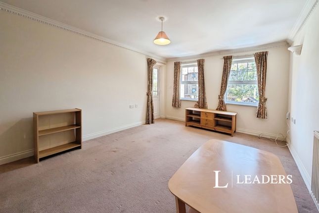 3, Pine Croft, Southampton photo 2