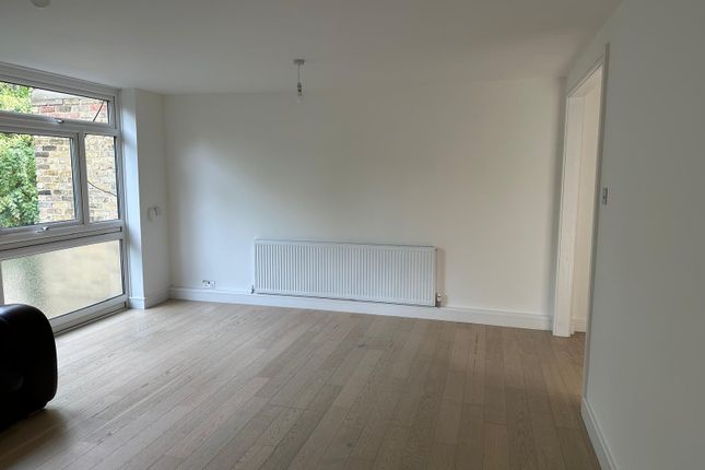 Flat 17 Westergate, Corfton Road, Ealing photo 3