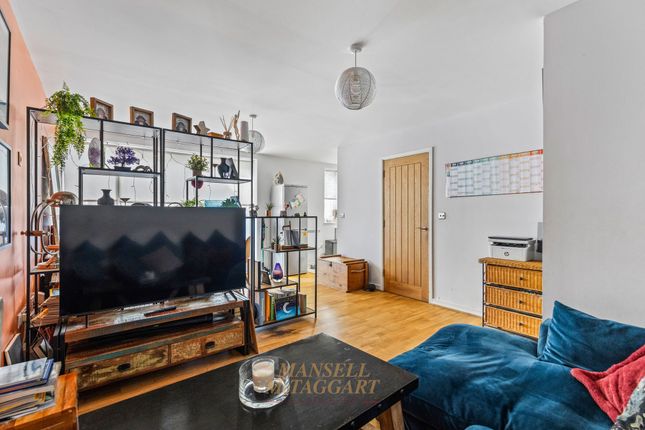 19 Elizabeth House, East Grinstead photo 4