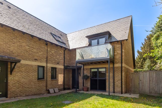Flat for sale in Halliday Lane, Oxford