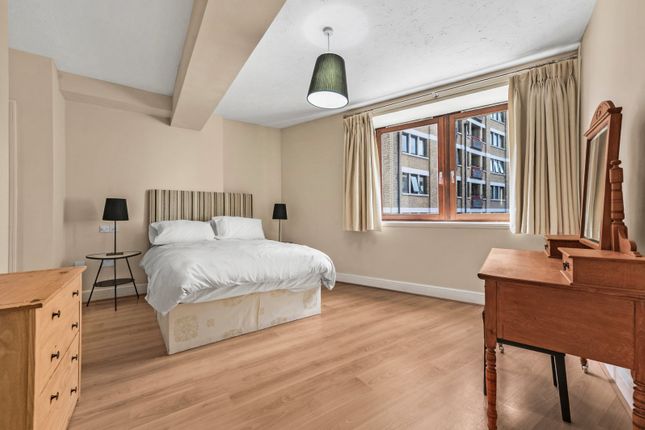 1-bed flat on Gun Wharf 130 Wapping High Street, Wapping, £3,000/mo